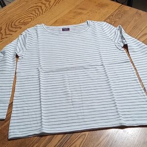 Untuckit Womens MEDIUM NEW Shirt Top STRIPPED LEOVILLE Long Sleeves
